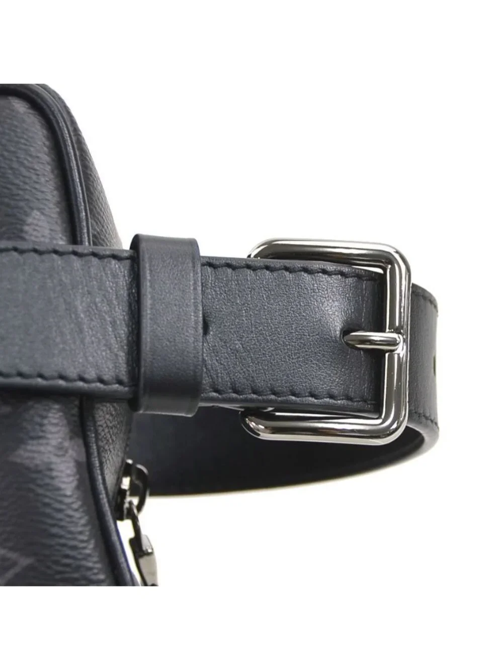 Louis Vuitton Clutch Monogram Eclipse Rocker Dopp